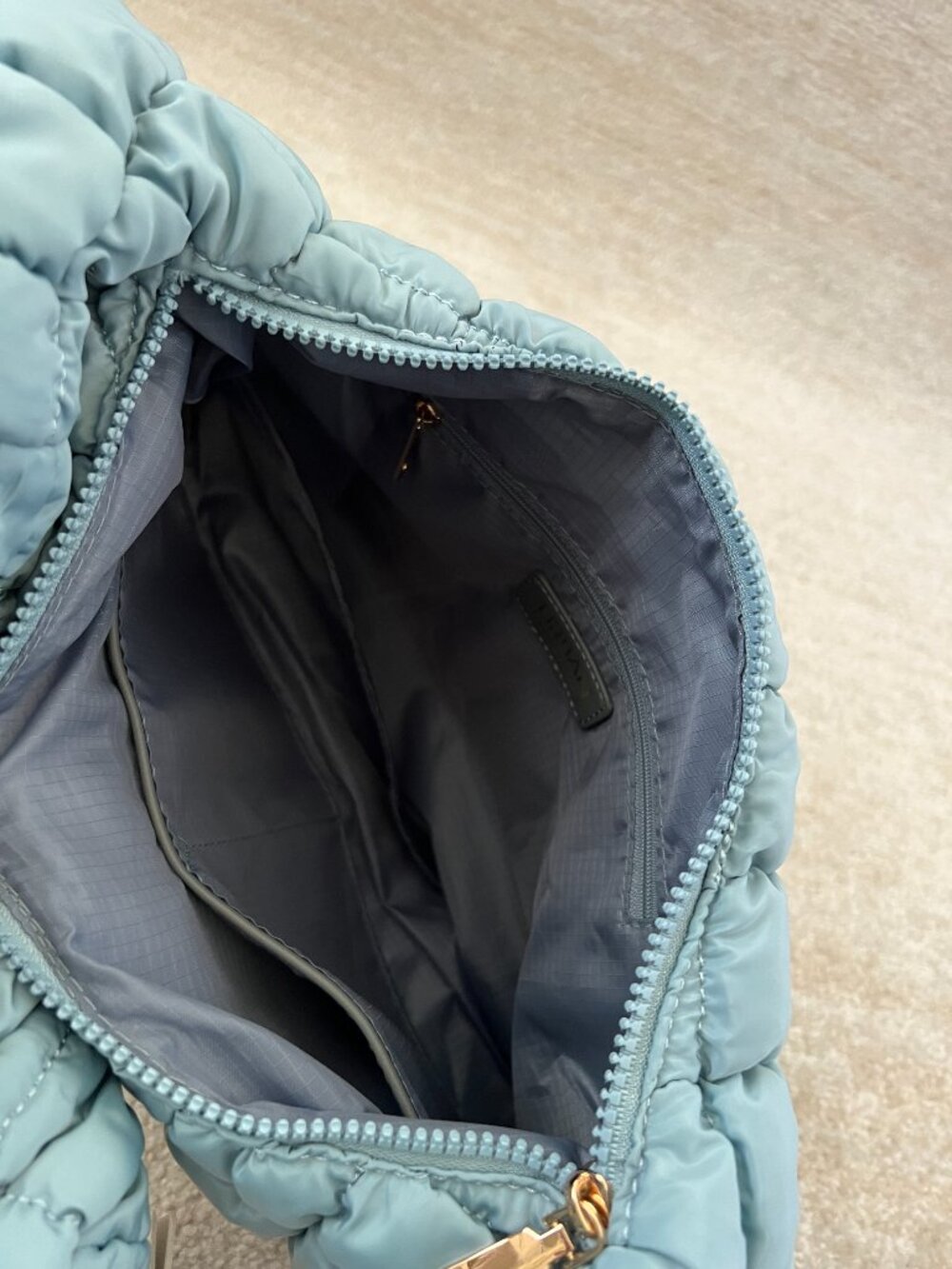 NWT Urban Expressions Blue Quilted Puffer Bag - Picture 5 of 9